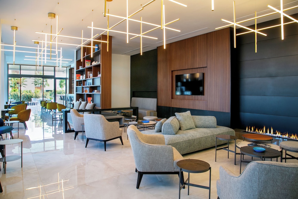 Mercure Larnaca Beach Resort 26/39
