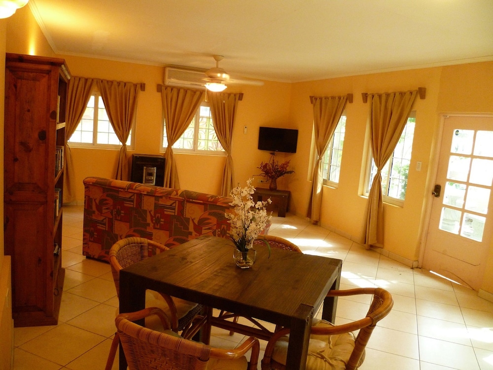 Le Chateau Ocean Villas 28/48