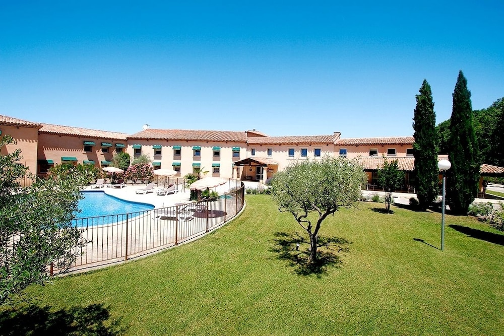 HOTEL LE MAS DE JOSSYL 29/37