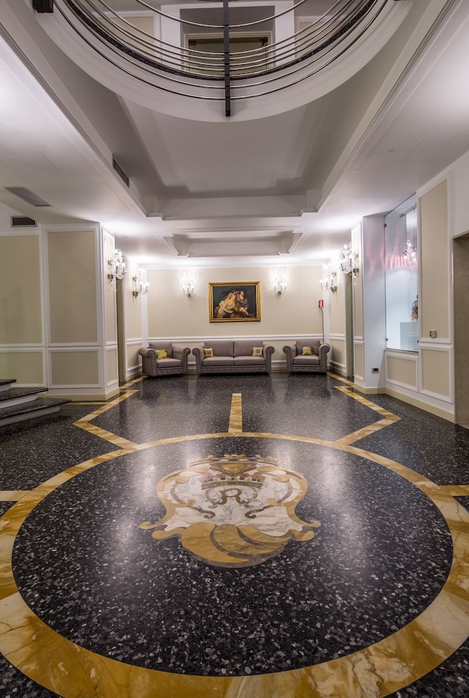 Grande Albergo Roma 38/69