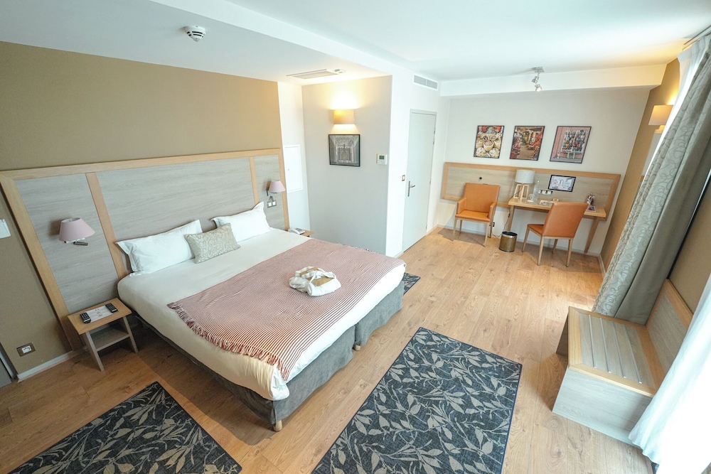 Hôtel Vatel 7/66