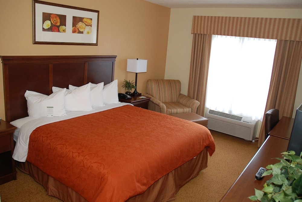 Spark by Hilton California Lexington Park 23/55