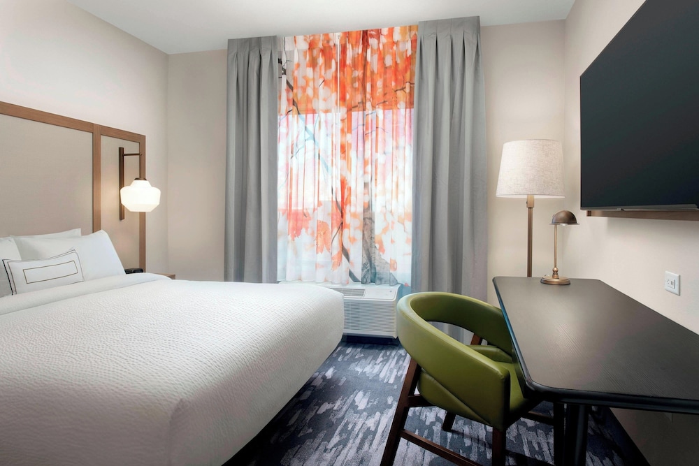 Room, King Bed, Sofa, Accessible