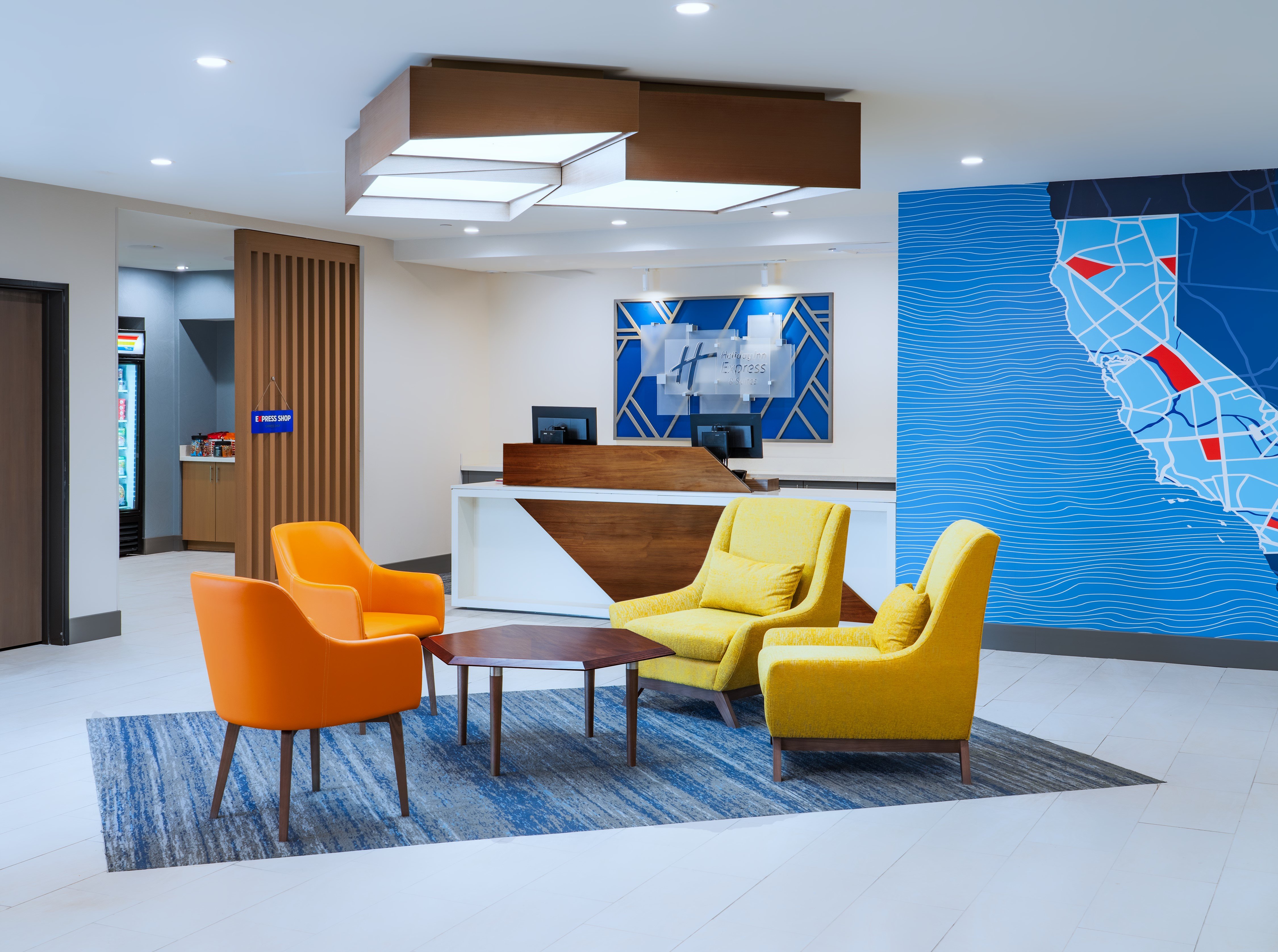 Holiday Inn Express La Mesa Near SDSU 51/72