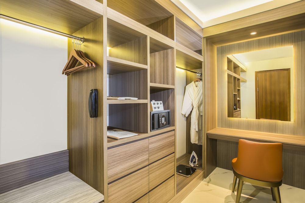 Swiss-Belhotel Cendrawasih Biak 60/60