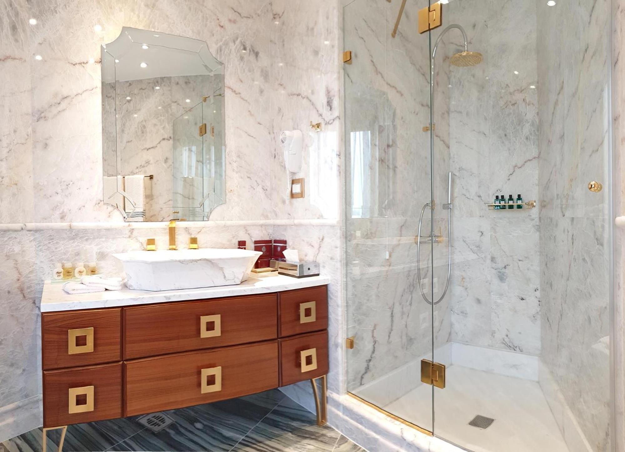 جناح بغرفتي نوم، Pomegranate Wellness Spa Hotel 4/5