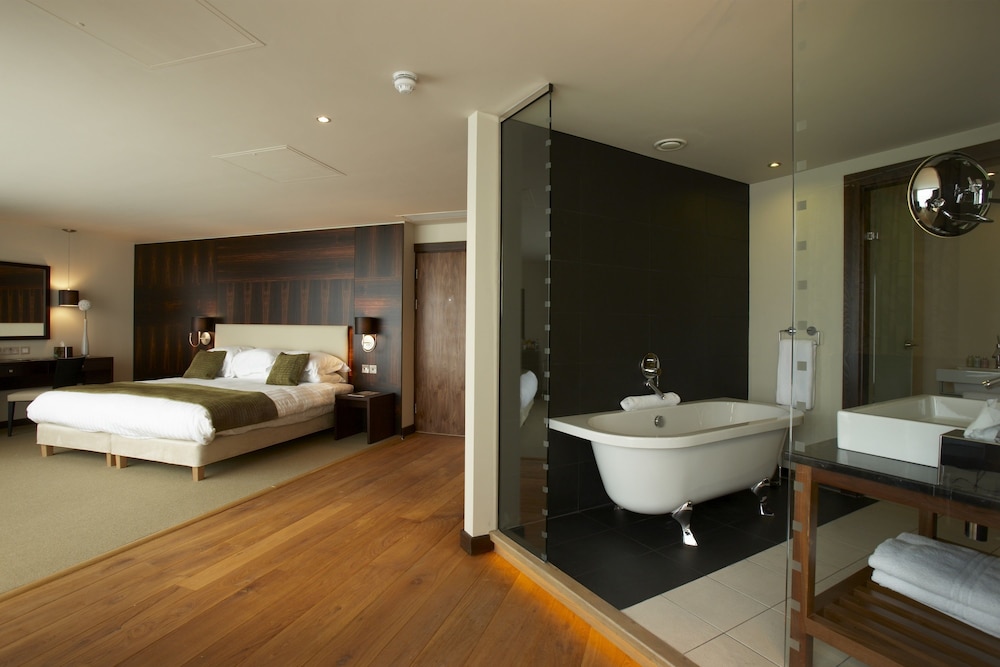 Abode Chester 9/47