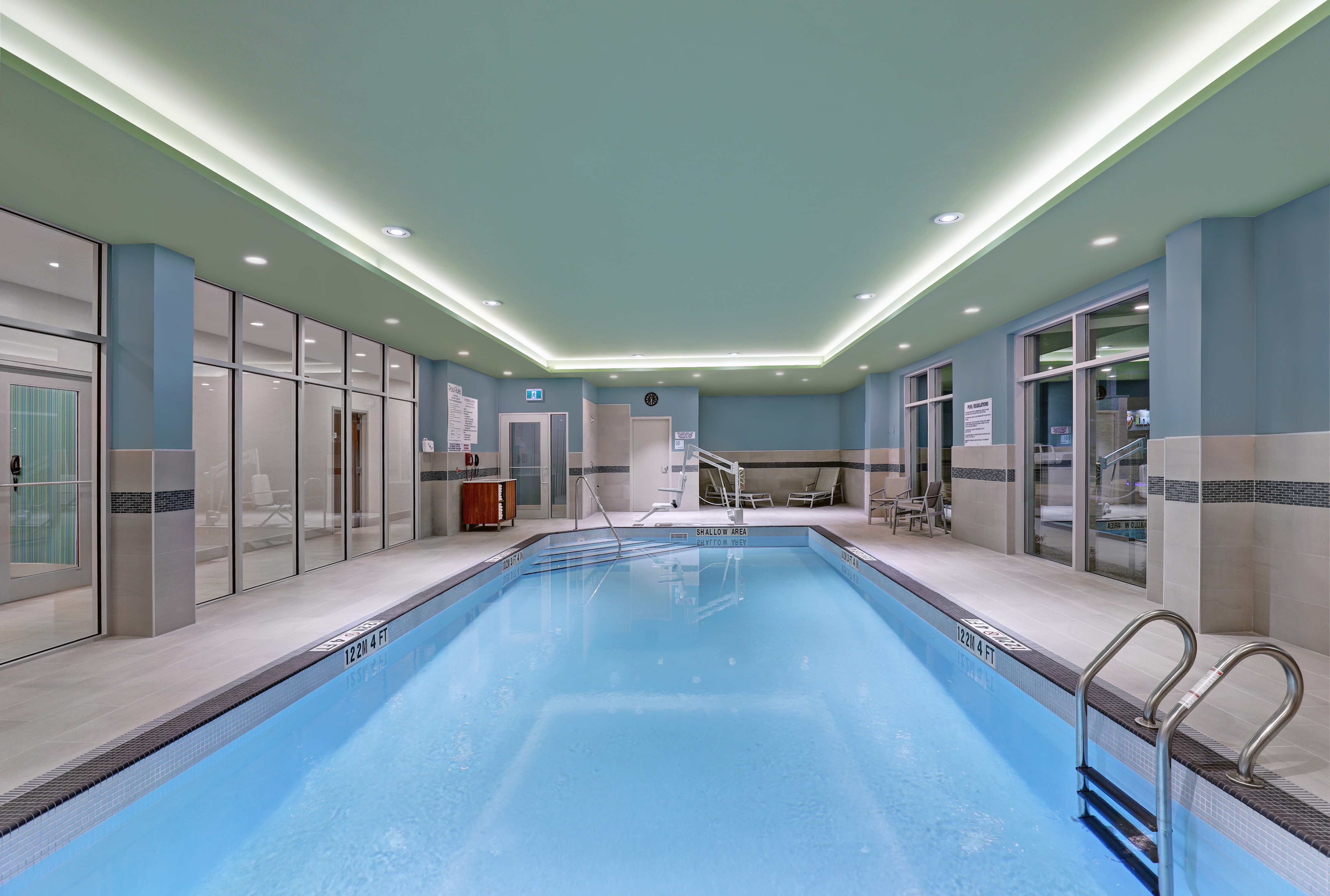 Holiday Inn Express And Suites Port Elgin 26/50