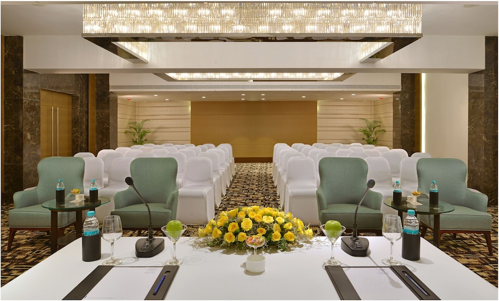 Fortune Park Sishmo Gautam Nagar 35/49