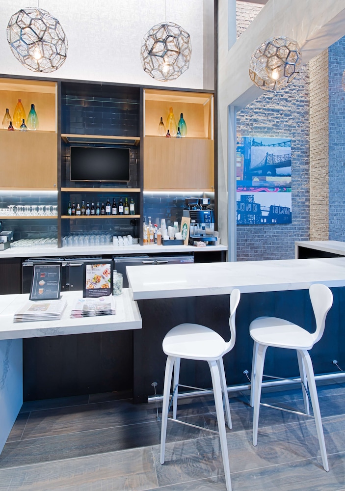 Hyatt Place Long Island City/New York City 43/67