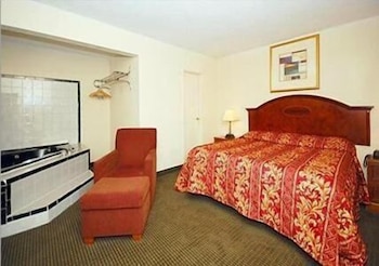 Super 8 by Wyndham Monticello NY 10/45