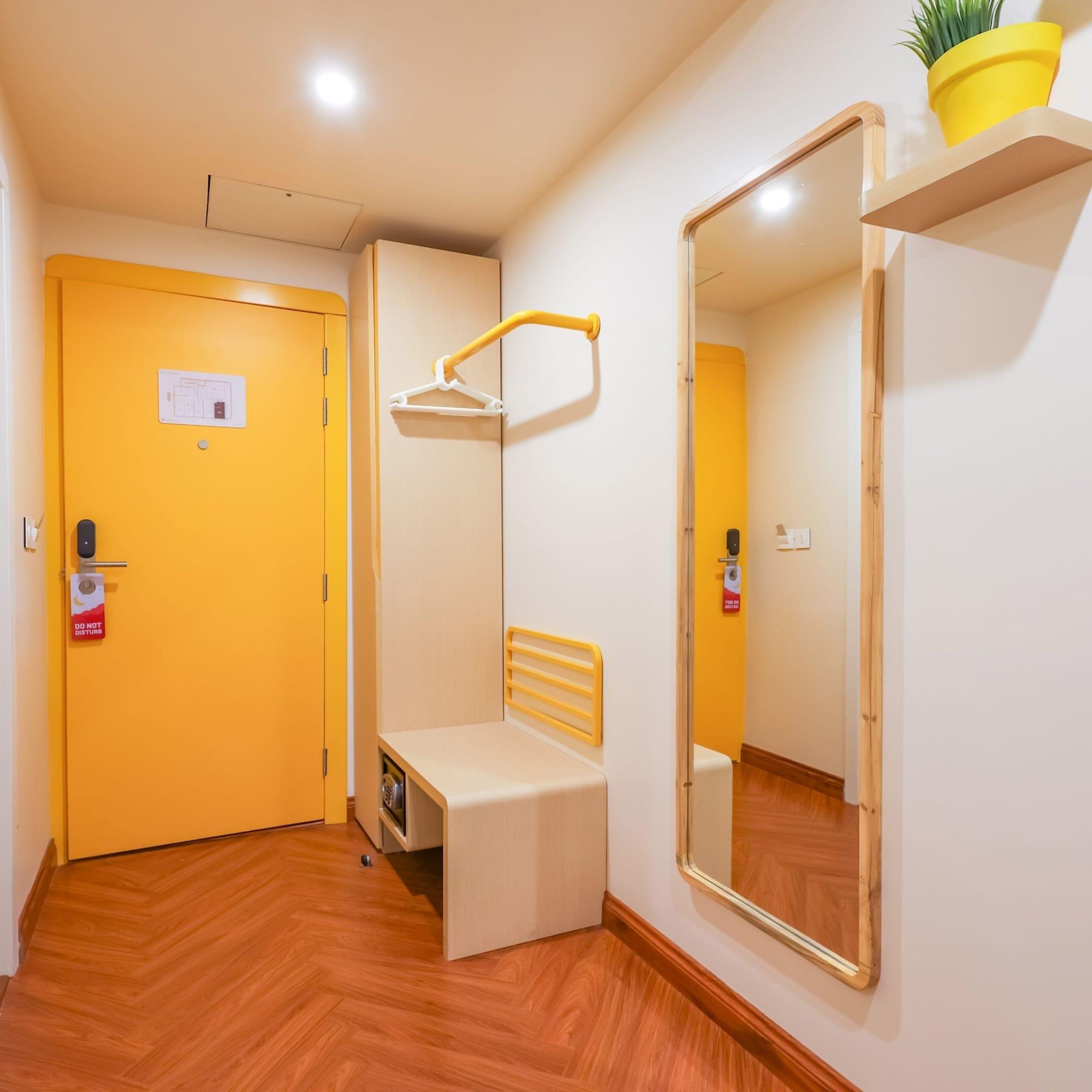Bloom Hotel - Golf Course Road, Sector 43 42/42