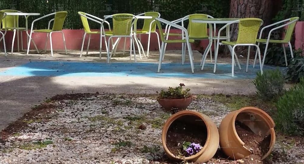 C&H Aravaca Garden 44/52
