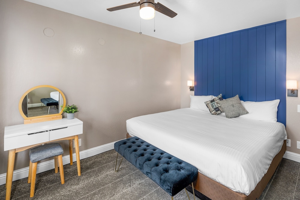 Tahoe City Inn 9/42