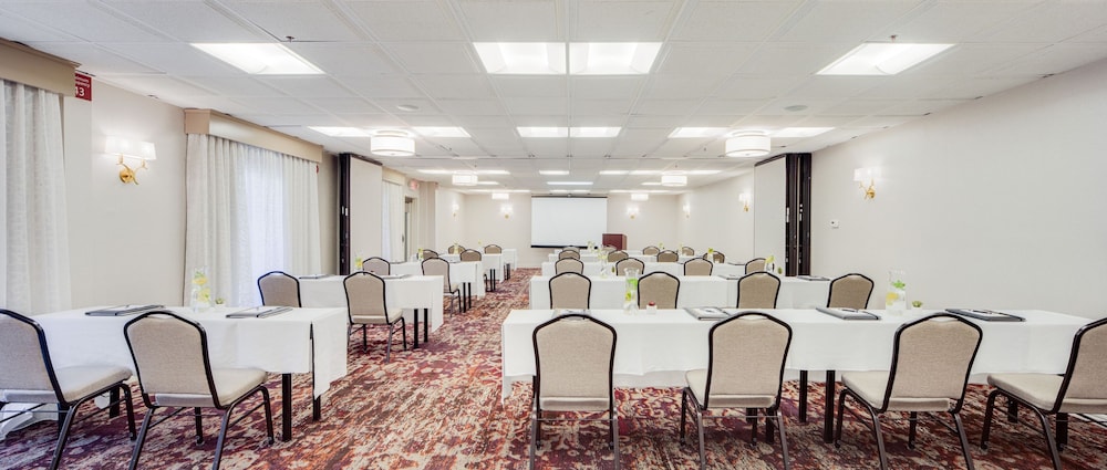 Ayres Hotel Suites Costa Mesa Newport Beach 36/50