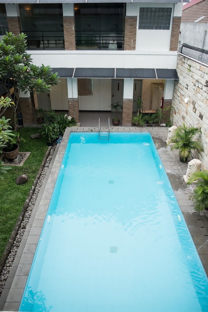 Dinasty Smart Hotel 6/66