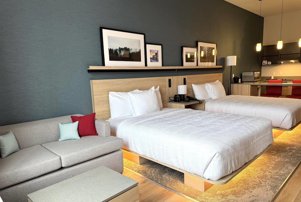 Hawthorn Extended Stay by Wyndham Leavenworth 19/61