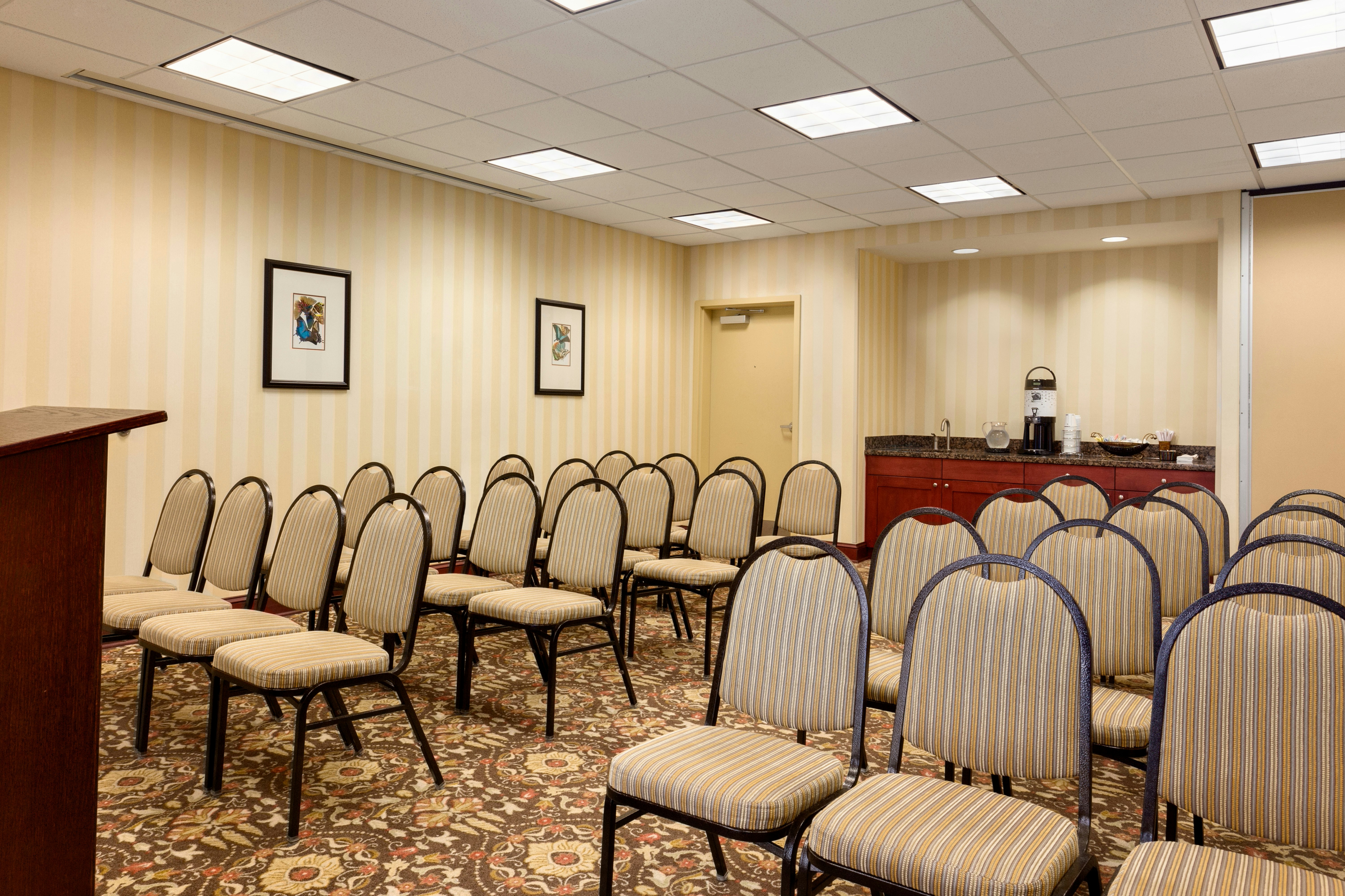 Hampton Inn & Suites Prattville AL 50/55