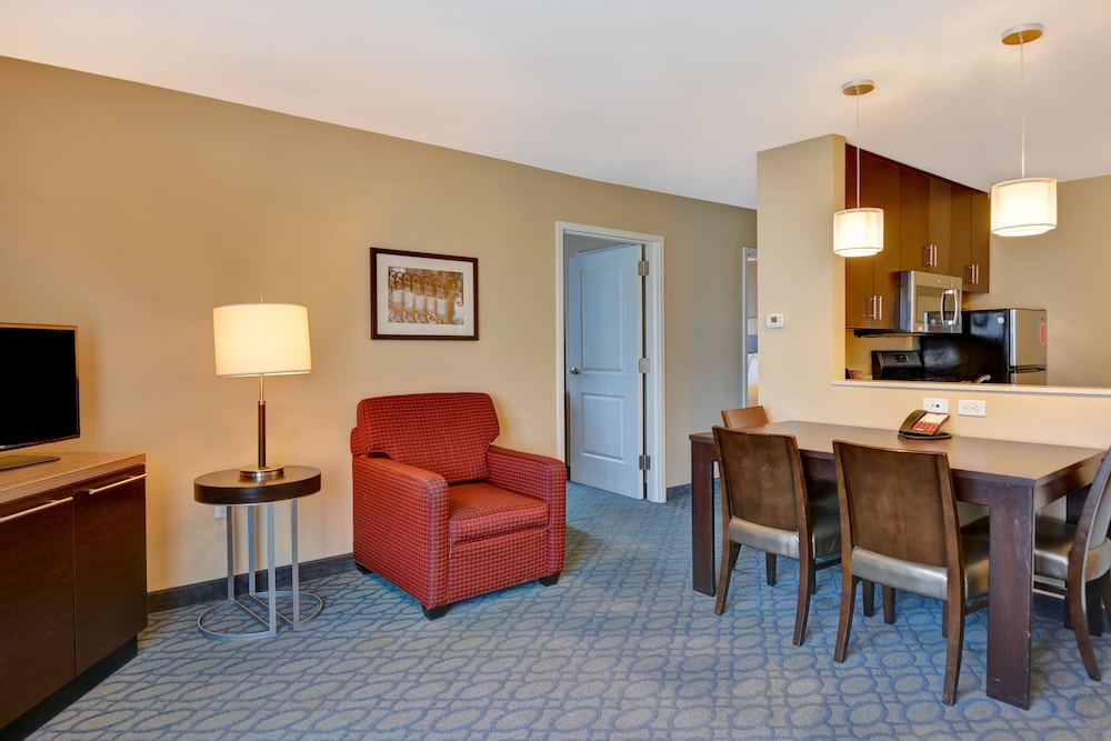 Towneplace Suites By Marriott Alexandria 29/35