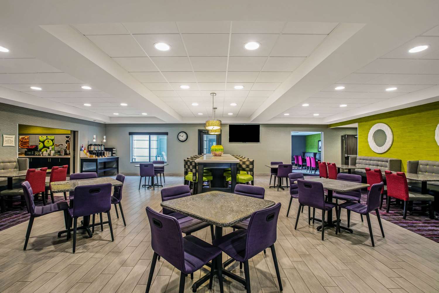La Quinta Inn & Suites by Wyndham Kearney 34/45