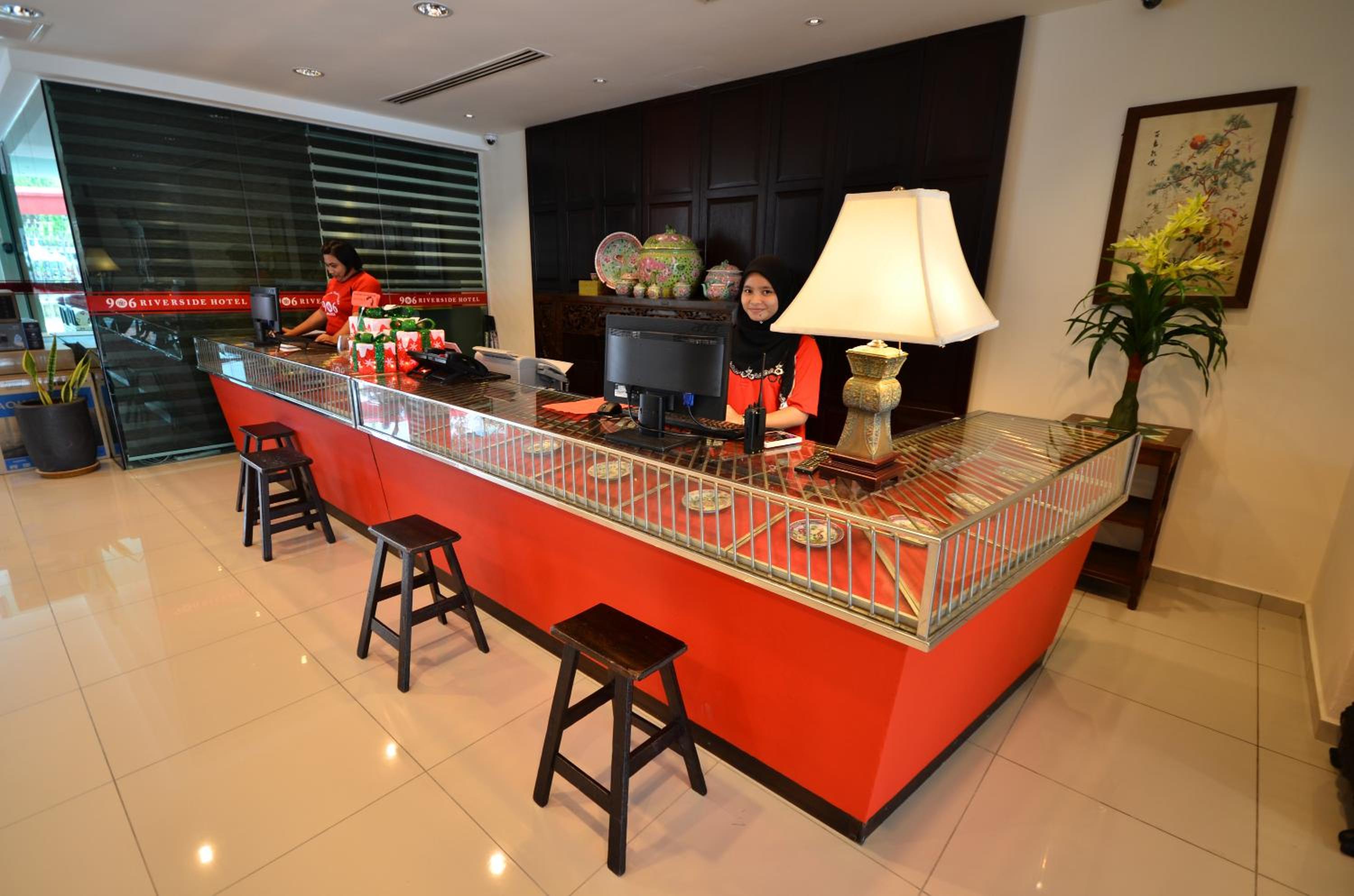 906 Riverside Hotel 8/51
