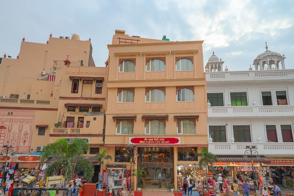 One Earth City Heart Amritsar 6/50