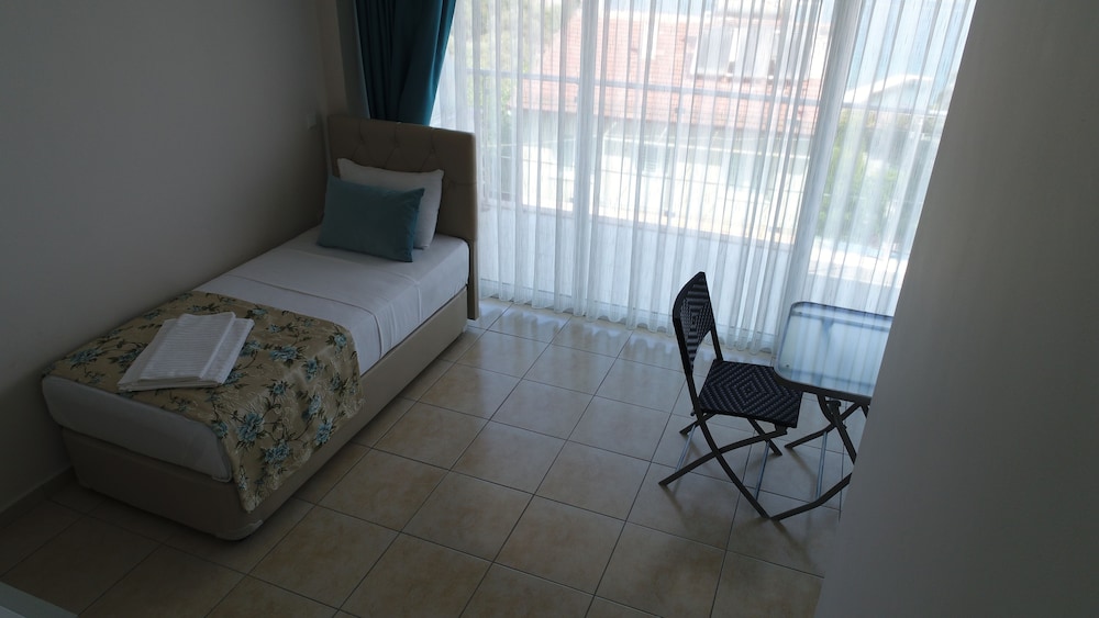 SOVALYE HOTEL 24/62