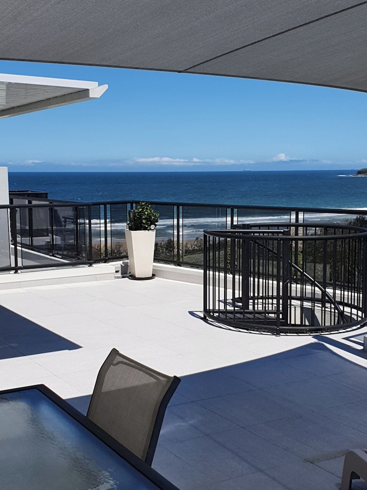 San Marino By the Sea Apartments 70/100