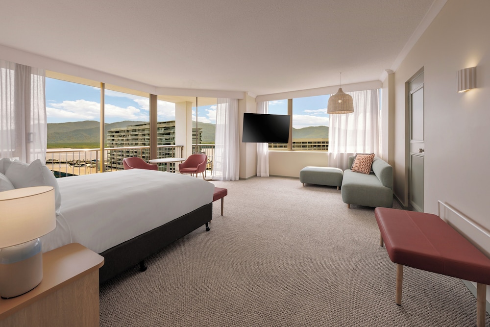 PREMIUM, SUITE, BALCONY