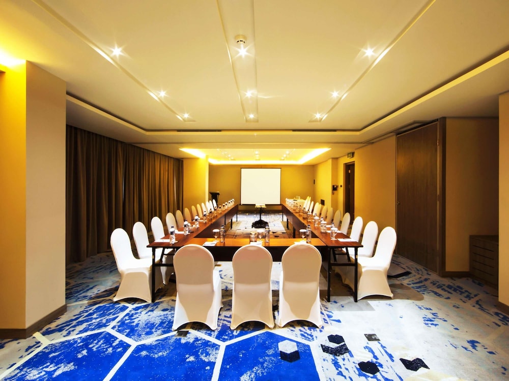 NOVOTEL PEKANBARU 59/67
