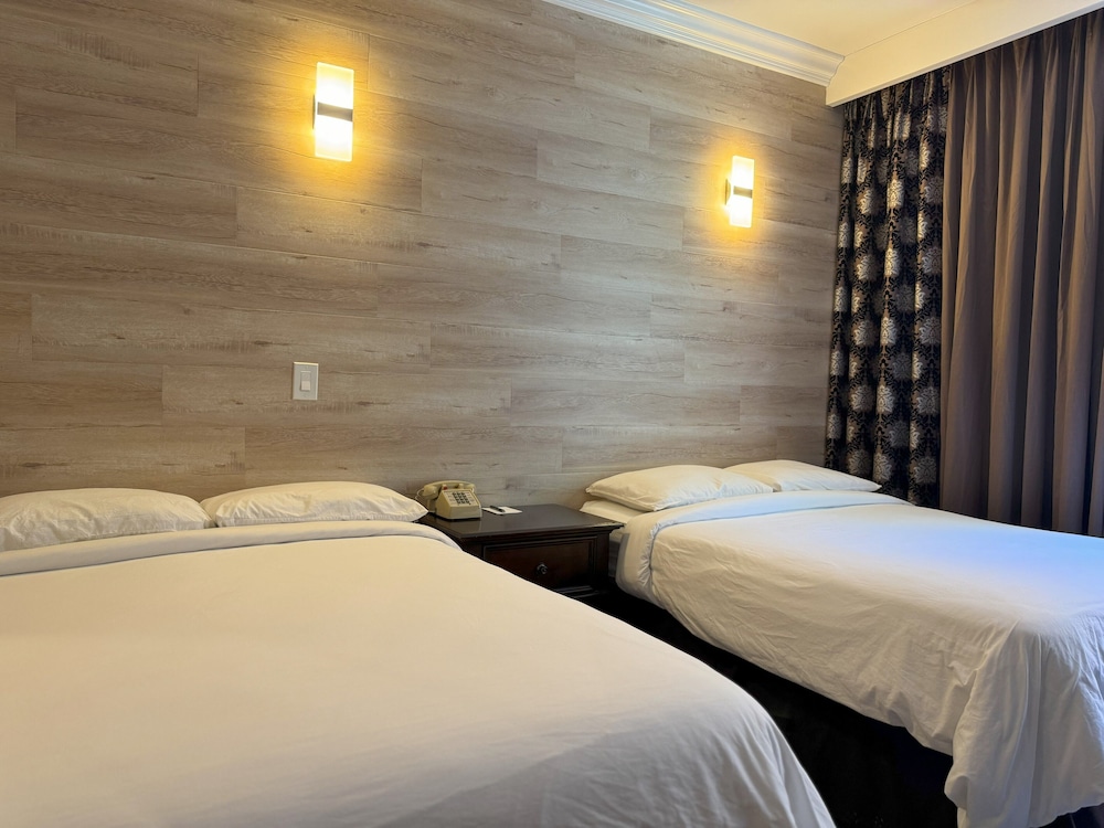 Garden Suite Hotel 31/56
