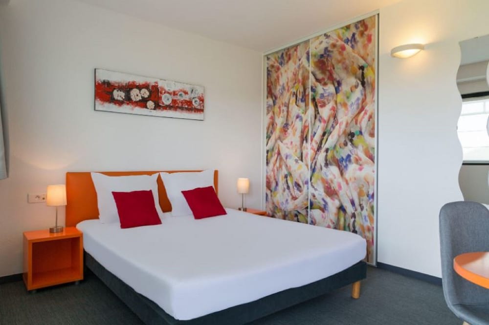 INTER-HOTEL ANAIADE 8/41