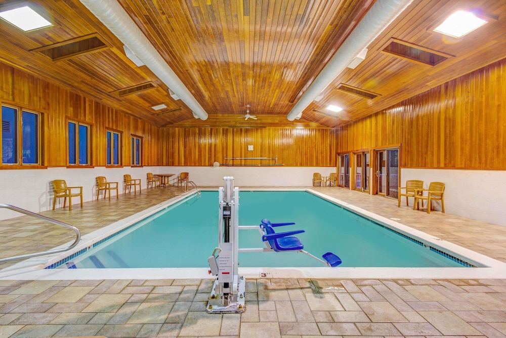 Days Hotel & Conference Center - Methuen 26/32