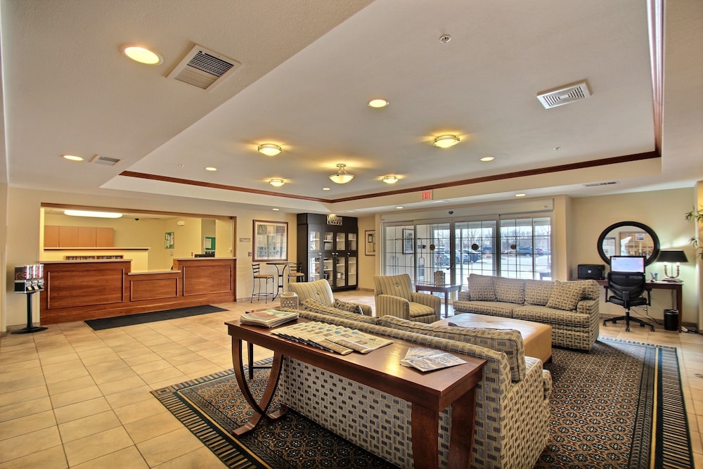 Candlewood Suites Milwaukee Airport-Oak Creek 50/73