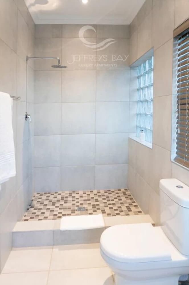 Jeffreys Bay Luxury Apartments 31/41