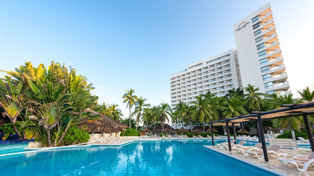 Park Royal Beach Ixtapa All Inclusive 1/69