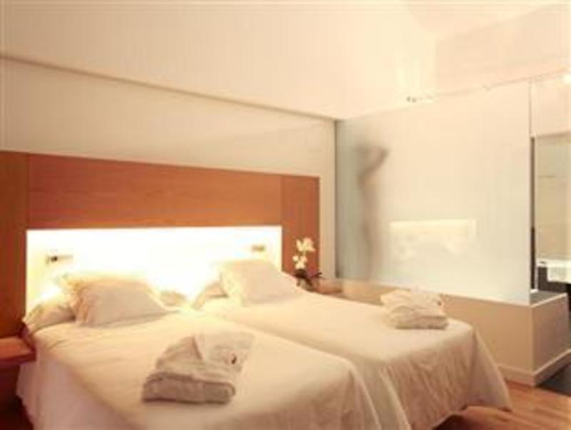 Room, Single, Double Bed