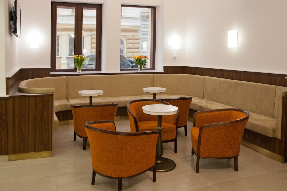Ambiance Hotel 39/50