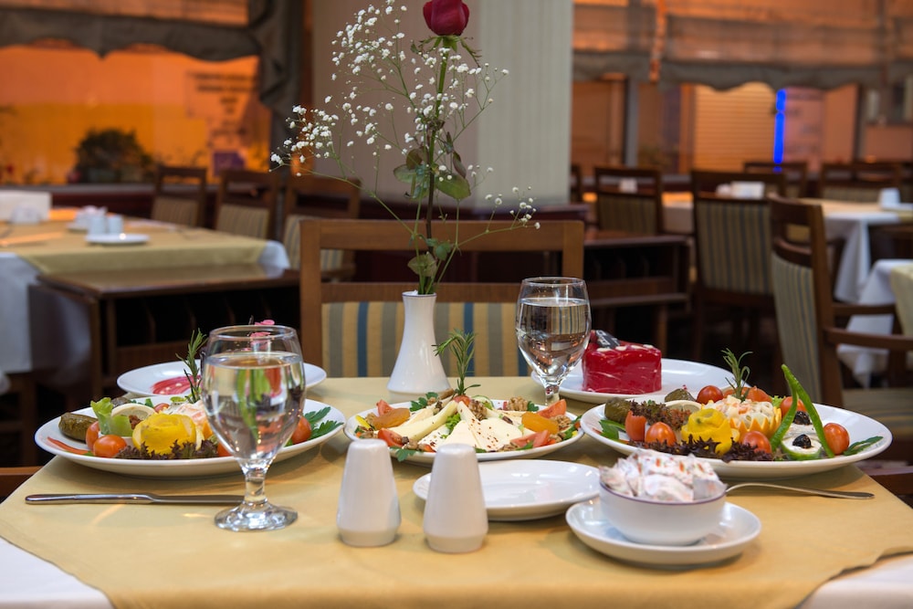 Dila Hotel 33/43