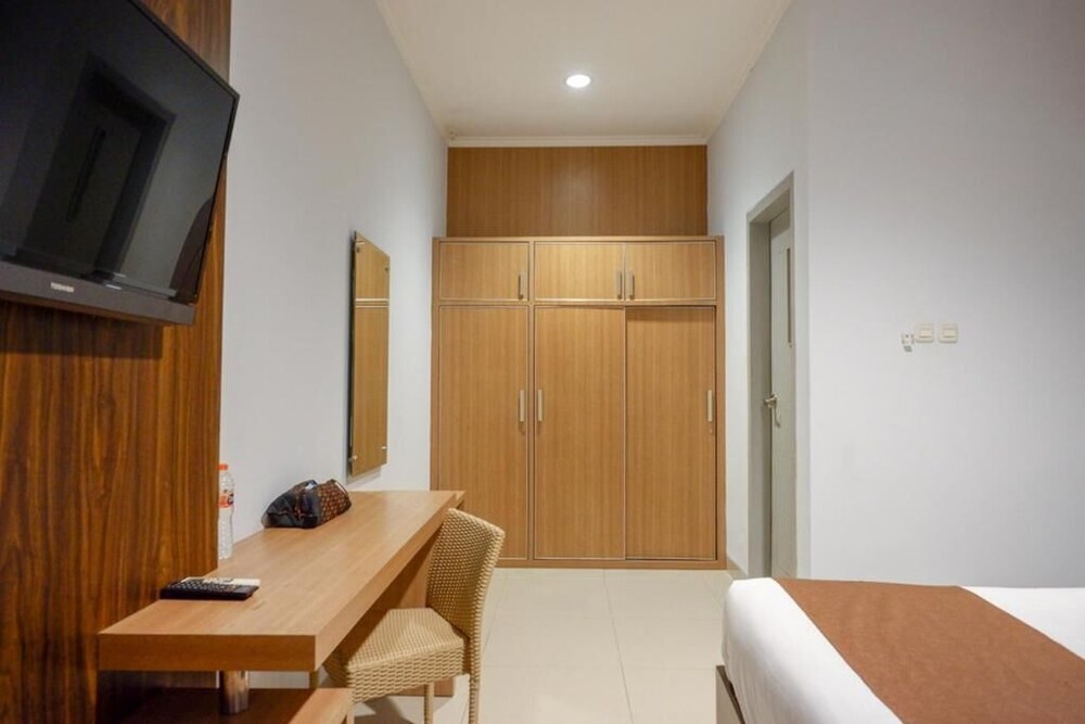 Dinasty Smart Hotel 24/66