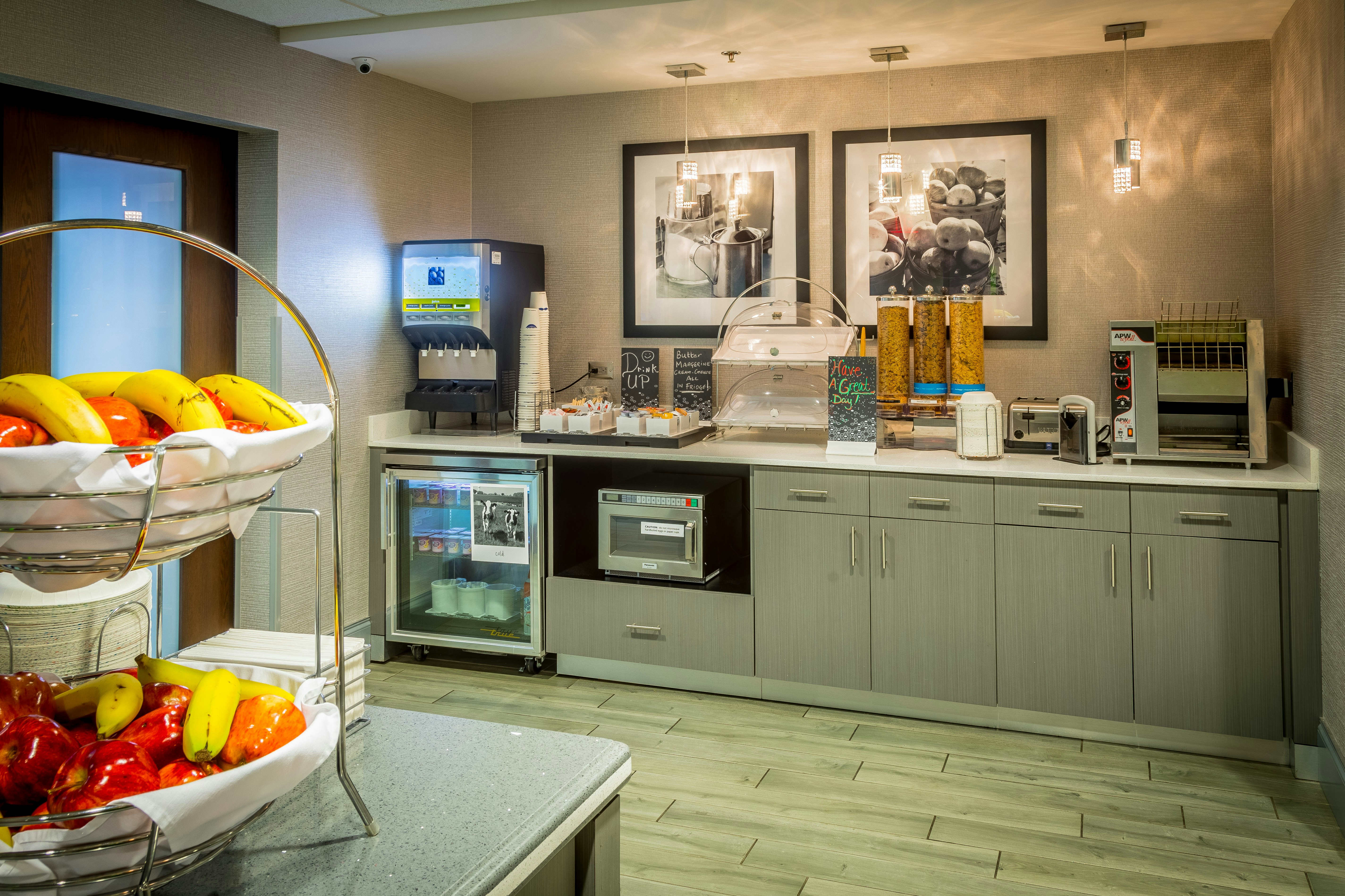 Hampton Inn Suites Dublin 34/50