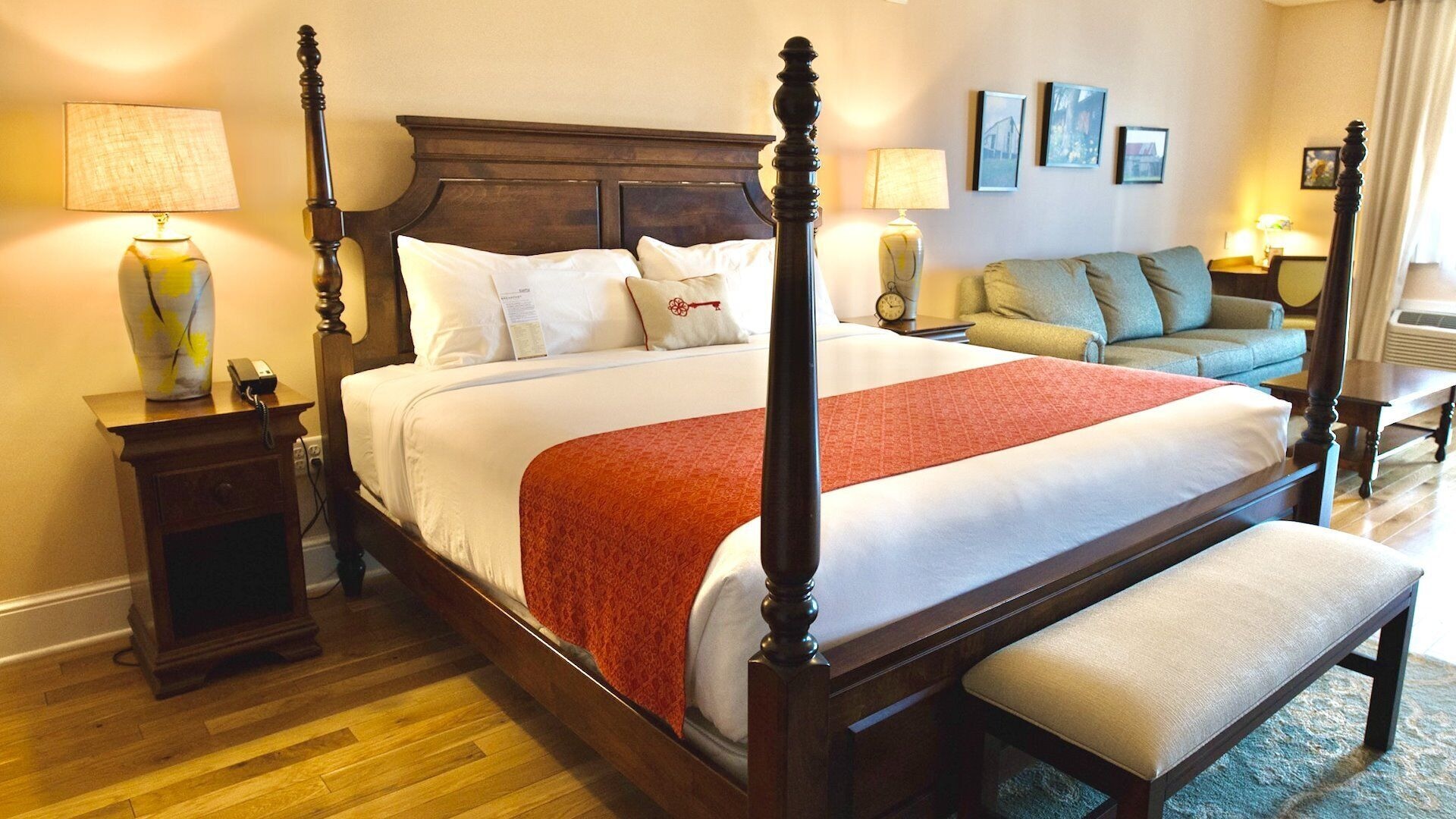 Deluxe, Single, King Bed, Sofa, Balcony