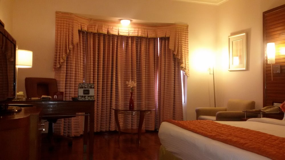 Park Plaza Chennai Omr 33/72