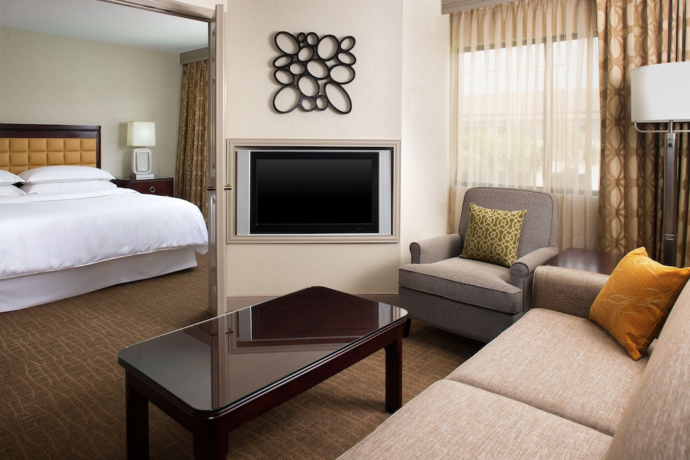 Sheraton Suites Orlando Airport 15/34