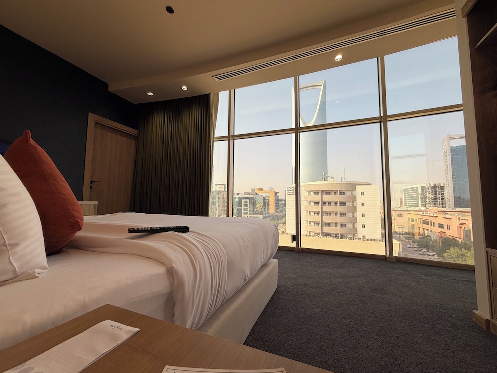 أجنحة نوفوتيل الرياض ديار(Sunday Hotel Al Olaya formerly Novotel Suites Riyadh Centre) 23/75