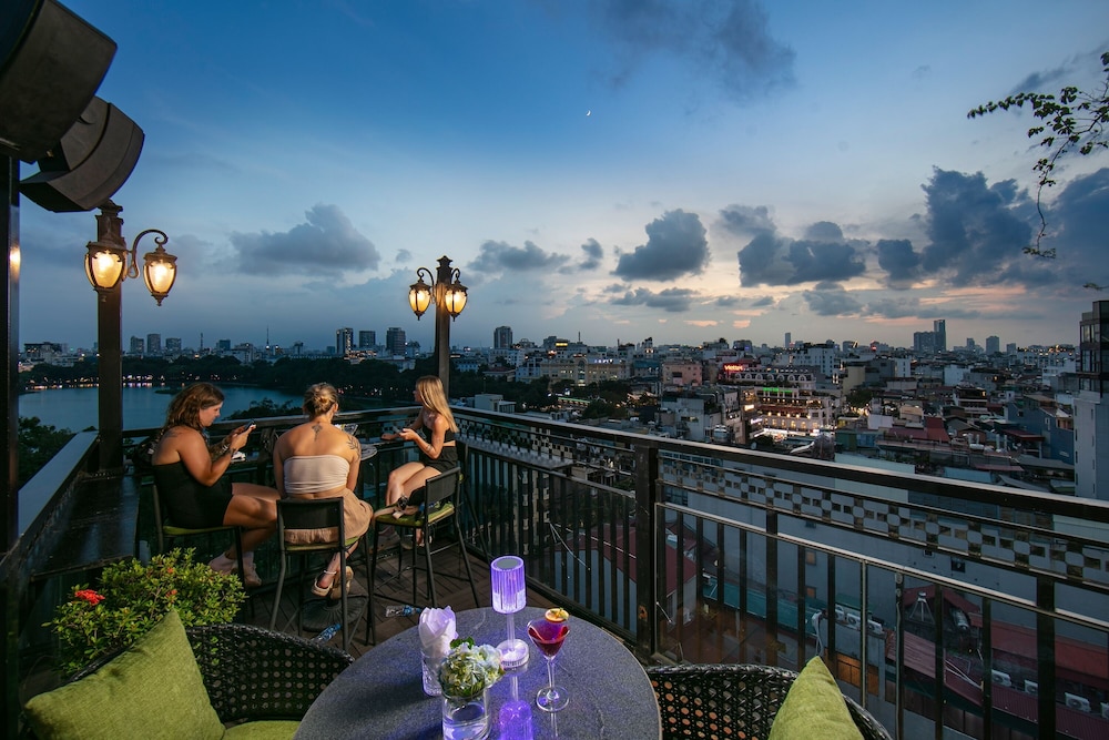 Trang Trang Premium Hotel 57/70
