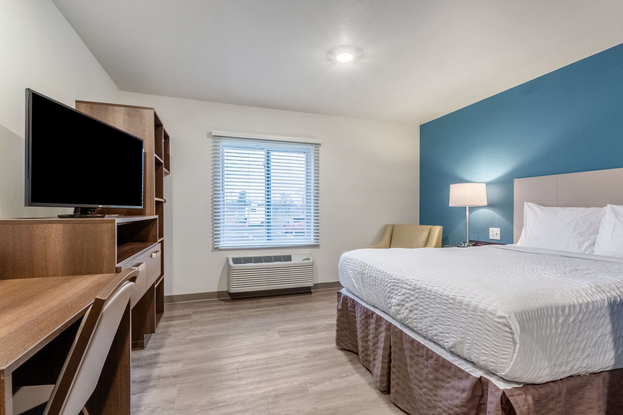 ROOM, QUEEN BED, ACCESSIBLE