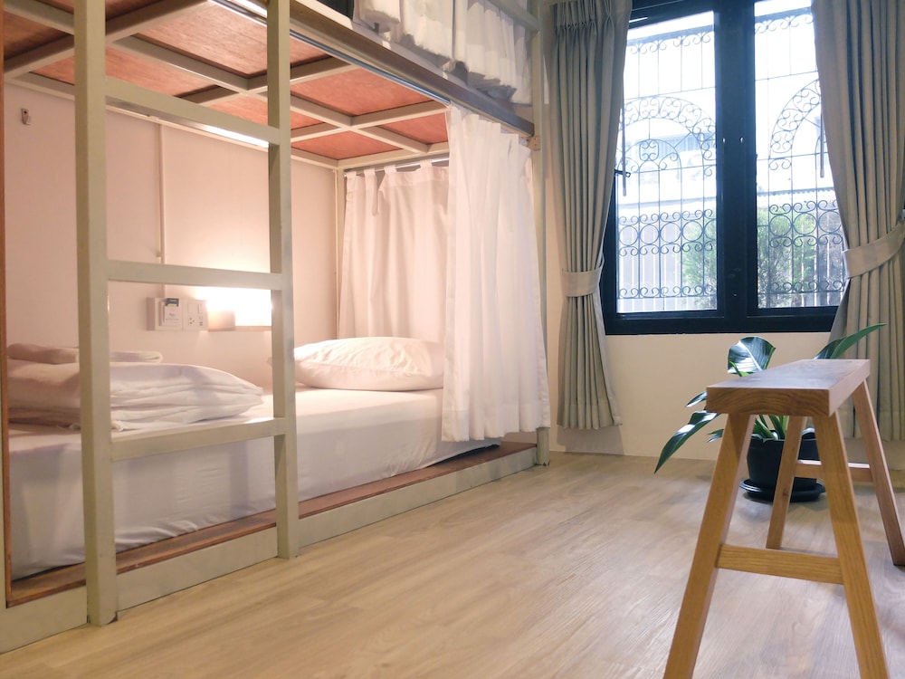 MONOMER HOSTEL BANGKOK 28/50
