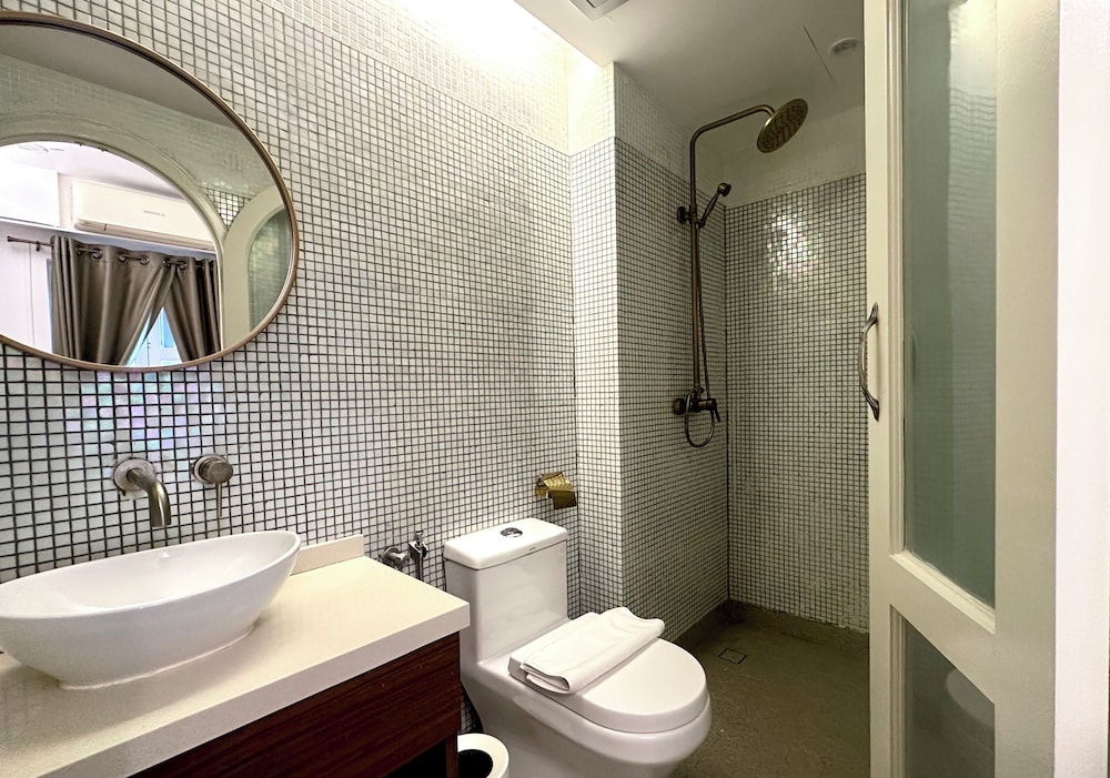 White Mansion Hotel 42/50