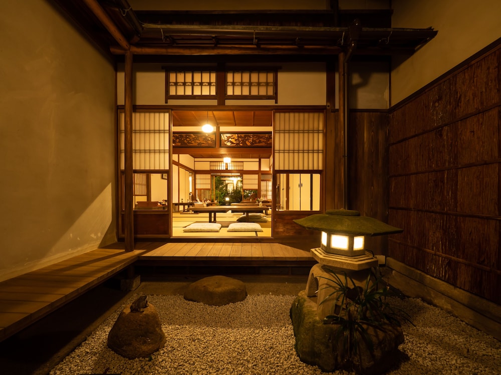 Inase Otsu Machiya Bed & Breakfast 38/68